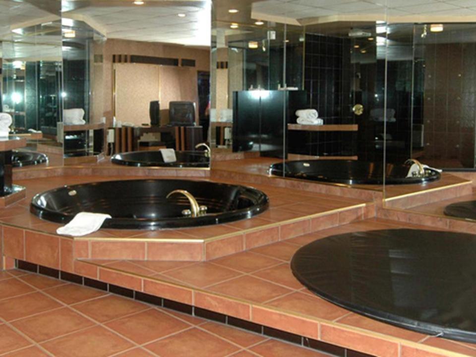 ونجويل Hotel Royal المظهر الخارجي الصورة